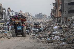 Palestinians Returning To Devastated Northern Gaza