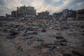 Palestinians Returning To Devastated Northern Gaza