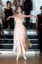 PFW - Franck Sorbier Runway