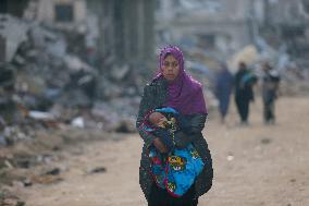 Palestinians Returning To Devastated Northern Gaza