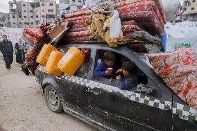 Palestinians Returning To Devastated Northern Gaza
