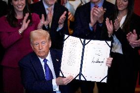 Donald Trump signs the Laken Riley Act - Washington