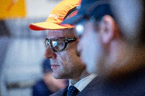 President Macron Visits To Framatome Nuclear Maintenance Workshop - Maubeuge