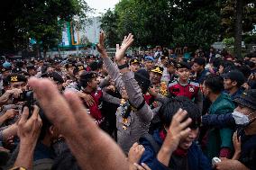 Students Hold 100 Day Action Of Prabowo's Government