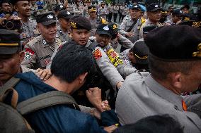 Students Hold 100 Day Action Of Prabowo's Government