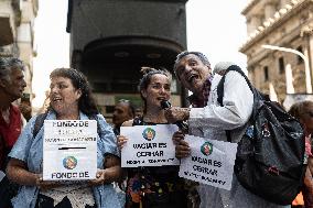 Mobilization Of Retirees And Social Organizations In Front Of The National Congress Of The Republic Of Argentina, On January 29,