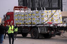 Aid Trucks Wait to Enter Gaza