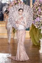 PFW Miss Sohee Runway NB