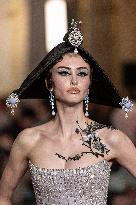 PFW Miss Sohee Runway NB