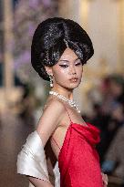 PFW Miss Sohee Runway NB