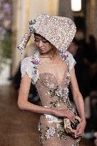 PFW Miss Sohee Runway NB