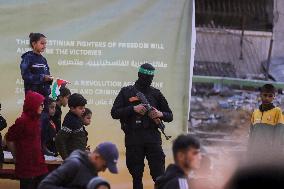 Hamas Releases Israeli Hostage in Gaza