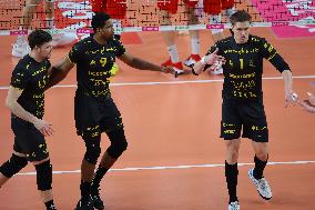ZAKSA Kedzierzyn Kozle v Bogdanka LUK Lublin - Plus Liga
