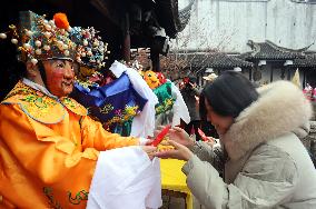 Welcome The God of Wealth Custom in China