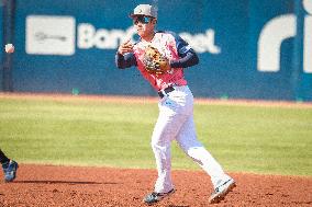 Dominican Republic v Japan - Serie Del Caribe 2025