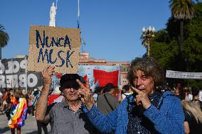 Anti-fascist and Anti-racist Federal Pride March - Buenos Aires