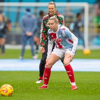 Manchester City FC v Arsenal FC - Barclays Women's Super League