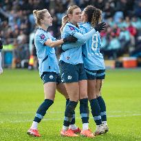 Manchester City FC v Arsenal FC - Barclays Women's Super League