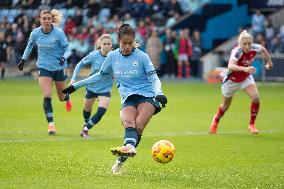 Manchester City FC v Arsenal FC - Barclays Women's Super League