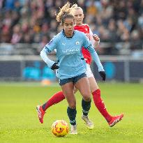 Manchester City FC v Arsenal FC - Barclays Women's Super League