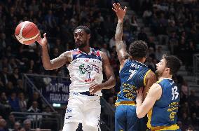 BASKET - Serie A2 - Flats Service Fortitudo Bologna vs Carpegna Prosciutto Basket Pesaro