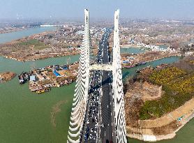 Highway Traffic Return Peak