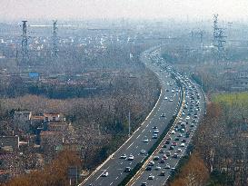 Highway Traffic Return Peak