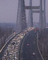 Highway Traffic Return Peak