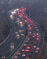 Highway Traffic Return Peak