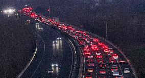 Highway Traffic Return Peak