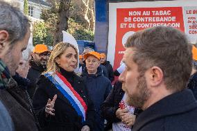Mobilization Of Tobacconists In Paris