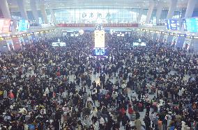 The Spring Festival Holiday Coming To End