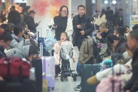 The Spring Festival Holiday Coming To End