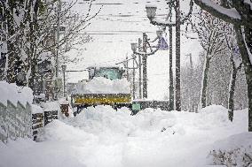 Heavy snowfall in Japan
