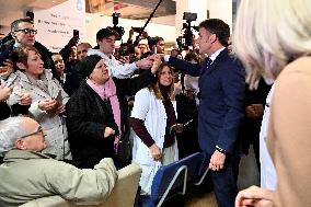 French President visits the Paris-Saclay Cancer Cluster and Institut Gustave Roussy sites