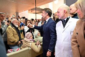 French President visits the Paris-Saclay Cancer Cluster and Institut Gustave Roussy sites