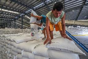 Philippines Declares Food Security Emergency To Curb High Rice Prices