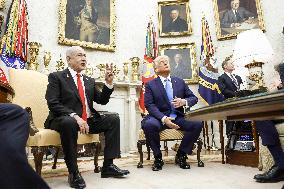 US President Trump welcomes Israeli Prime Minister Netanyahu to the White House