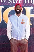 God Save The Tuche Premiere