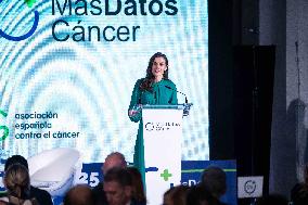 Queen Letizia  Presided Over World Cancer Day - Madrid