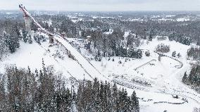 Making artificial snow