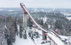 Making artificial snow