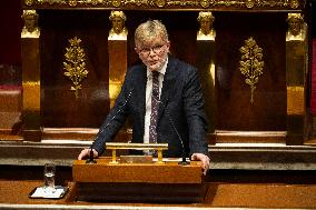 Debate and A Vote on A No-Confidence Motion - Paris