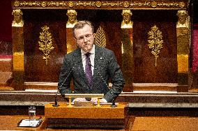 Debate and A Vote on A No-Confidence Motion - Paris