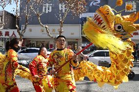 Folk Performance