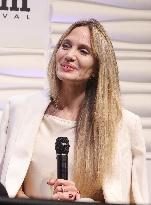Santa Barbara - Angelina Jolie At Maltin Modern Master Awards