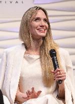 Santa Barbara - Angelina Jolie At Maltin Modern Master Awards