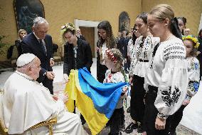Pope Francis In Private Audience - Vatican