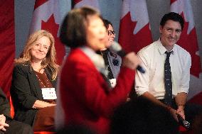 Trudeau Speaks at Canada-U.S. Economic Summit - Toronto
