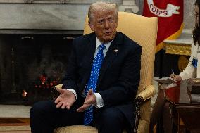 US President Donald Trump meets with Japanese Prime Minister Shigeru Ishiba